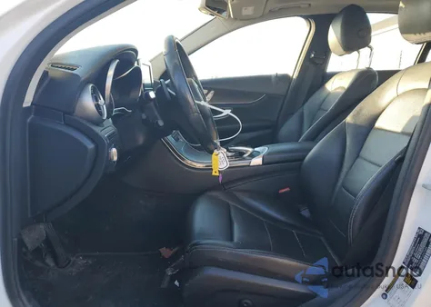 2015 Mercedes-Benz C 300 4Matic из США, поврежденный, VIN 55SWF4KB3FU047689